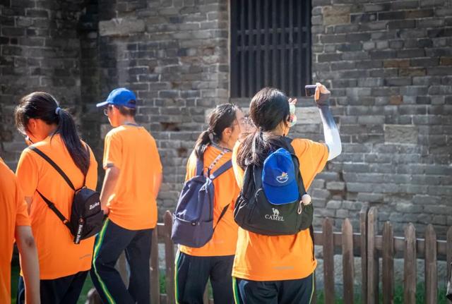 开学周末去哪玩？枣庄在校大学生游台儿庄古城门票免费，解锁秋日研学+打卡双重体验