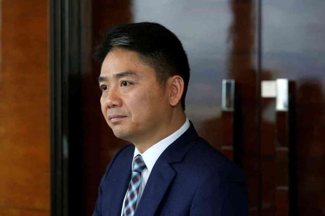 刘强东美女助理：出身普通，却深得刘强东信任，名下400多家公司