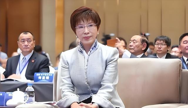 洪秀柱反对统一？看看她这句话，说得多有讲究，网友：现在才懂