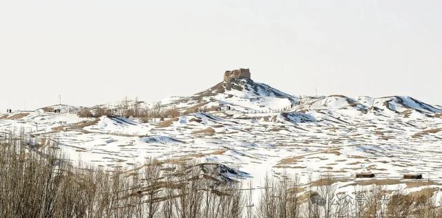 【冬天的野麻湾】阳关雪及野麻湾的飞鸟