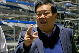 福耀玻璃董事长曹德旺：美国随便增关税，只要不赚钱我就不卖！图片