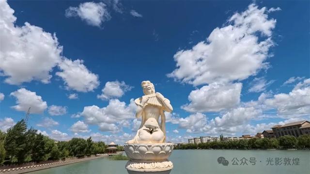 敦煌雨后党河风情线风景美如画