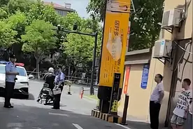 好威风！社区女书记辱骂业主还踹车？街道回应：不是我们书记图片