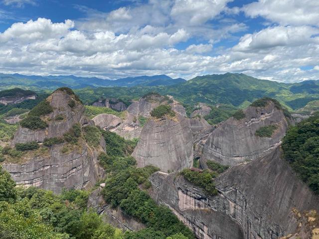 比黄山人少，比泰山秀美，7处小众爬山圣地，山野风光绝佳