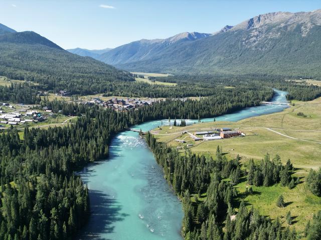 国内最“贵”的1条自驾线，完整走一圈10万起，退休后必走一趟！