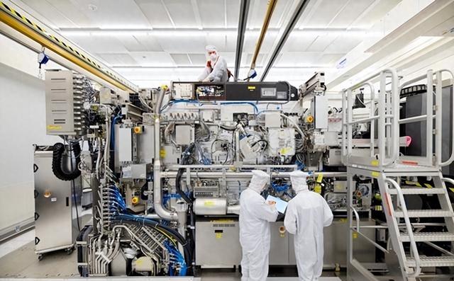 只差光刻技术了！日媒：中国会成日荷之后，第三个造光刻机的国家