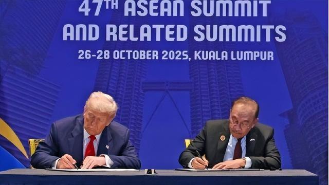 东盟也要变天了，印尼终于清醒，柬埔寨被摁着摩擦不是偶然的