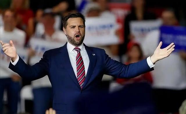 美波音货机坠毁,现场浓烟滚滚;美政府关门35天酿成了航空悲剧?