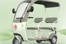 爱玛、金彭新一代休闲三轮车亮相，遮雨又防晒，续航可达100公里图片