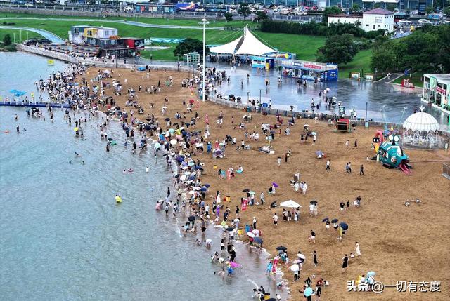 摩托艇破浪时突然懂了：为什么连云港的海，能让忙成陀螺的人放松