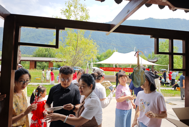 山水云屏 艺术共舞｜“跟着艺术游陇南”走进云屏三峡