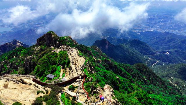 雨后泰山：初秋的视觉盛景