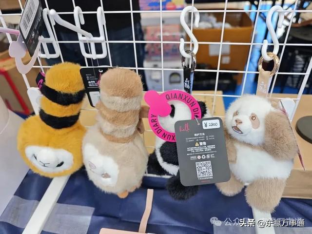 上野熊猫中秋节火热进行时：游客如织，共享佳节