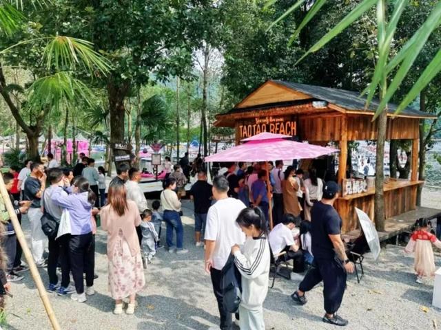 突破3万人次！富阳这里，持续火爆！