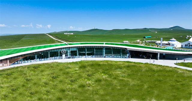 霍林郭勒机场—乌拉盖草原九曲湾景区城际公交专线正式开通
