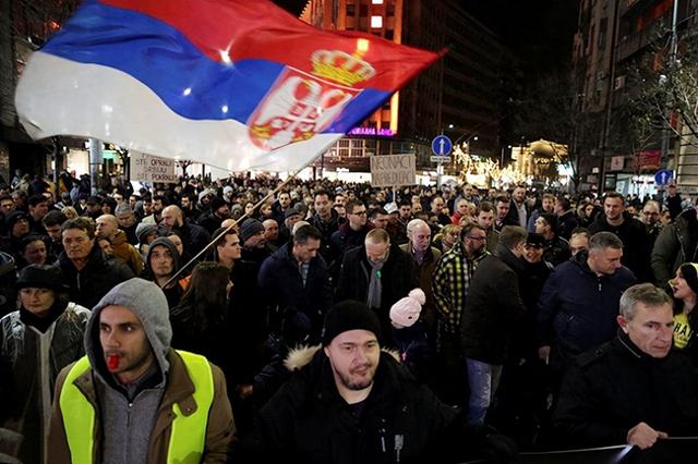 卖国求荣！为讨美国欢心将总统送进大牢	，如今结局大快人心