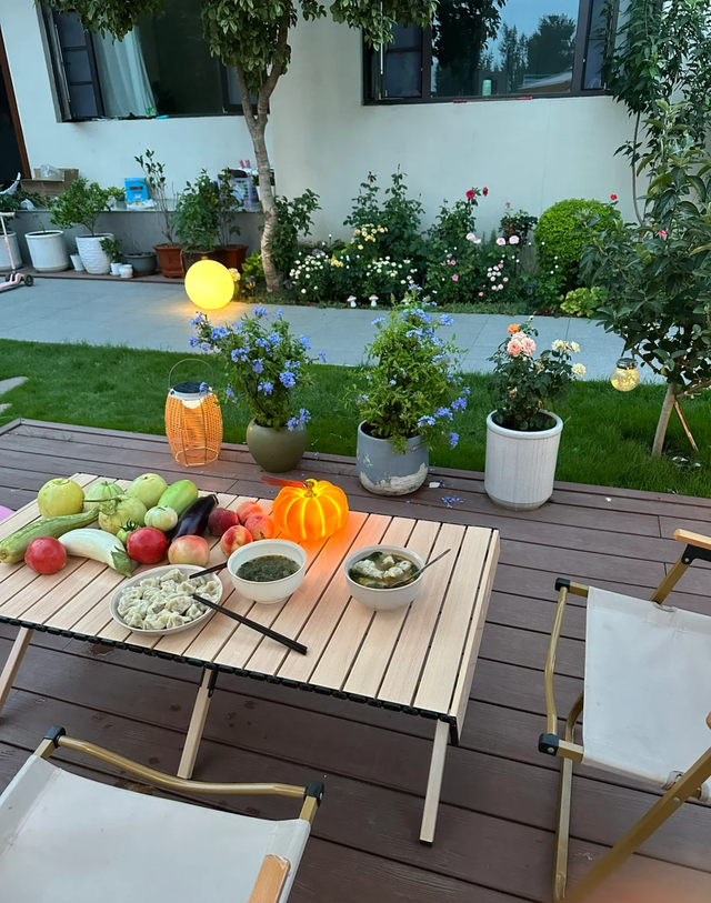 投资什么，都不如投资一个带院子的家