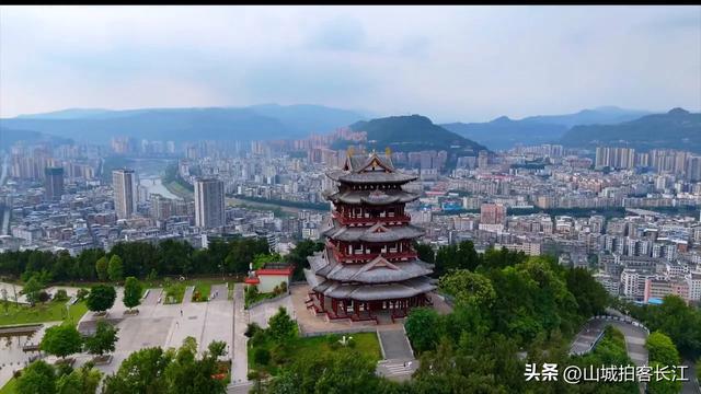 四川反差感很大的地级市，人均GDP垫底，但却拥有秀美之城的头衔