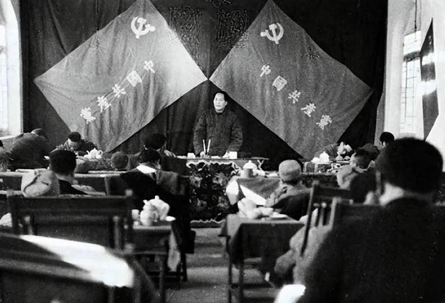 古人指出北平建都有巨大弊端，毛主席也犹豫，一高人帮他下定决心