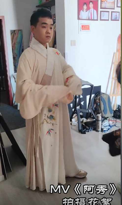 “德云武王赵芸一”，说相声的被唱鼓曲的欺负，德云短剧太好看了