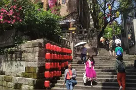 重庆又一网红打卡点，山城巷图片