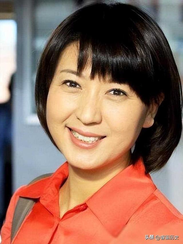 闫学晶再迎2大噩耗！何庆魁也被牵连，赵本山苦心劝说句句应验了