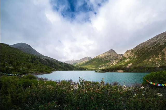 21湖暗藏玄机？传说西藏这片湖能洗净尘世烦忧