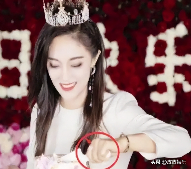 离婚四年从不提及！看完玖月奇迹的结局，才懂凤凰传奇有多清醒