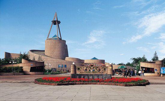 门票之外，三星堆该有更宽的门