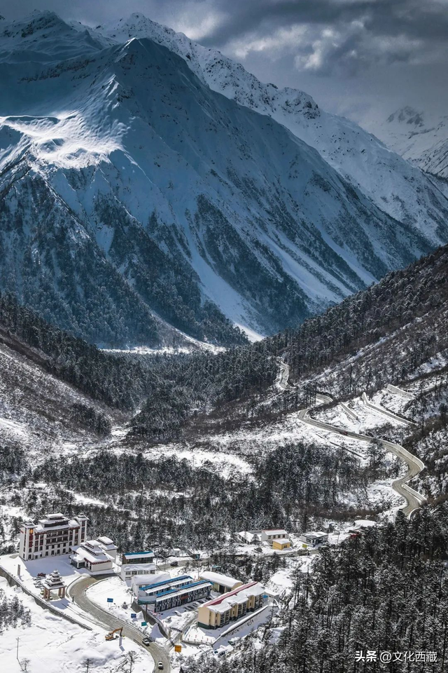 西藏2地入选2025中国最美县域榜单！为何是它们？
