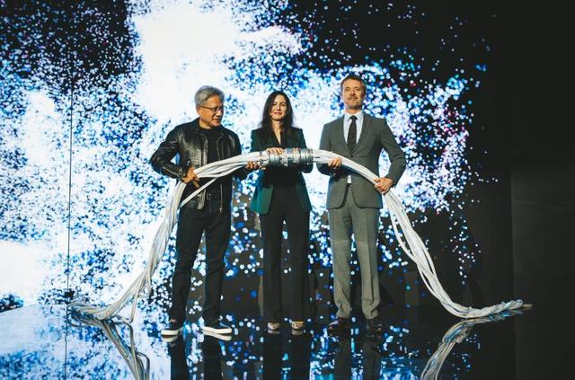 老年痴呆有救了？AI超算改写制药规则，8个月搞定3年活，行业震动