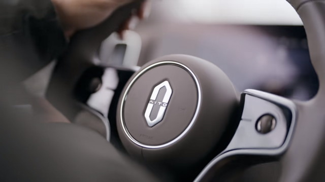 朋友圈定位越来越远，我们到底在寻找什么？