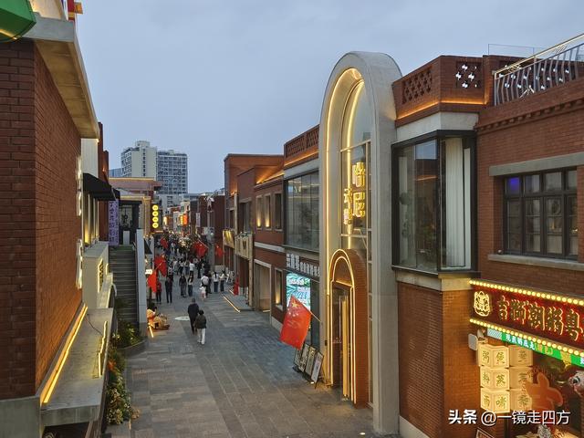 位于郑州商代城墙遗址旁的阜民里历史街区