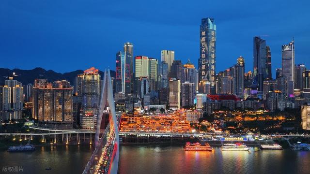 中国最大的工业城市，拥有40多座工业区，却发展出众多网红景点