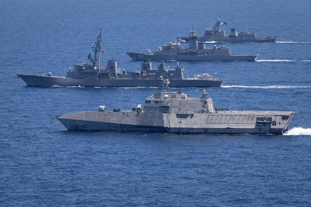澳军连开3枪，踩踏中国红线，解放军接下挑战书，兵力已一路北上