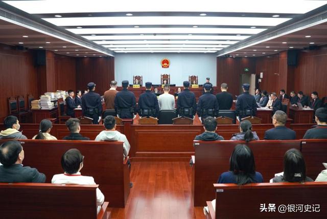 林强涉案989亿被抓！生活奢华超过中东富豪，妻子、父母也有责任