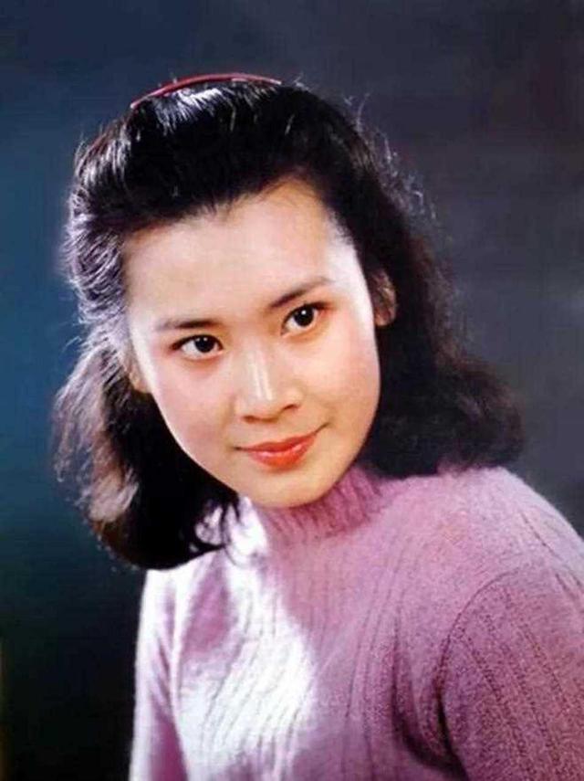 看了肖雄，再看张凯丽才知道：会打扮与不会打扮的女人，差距多大