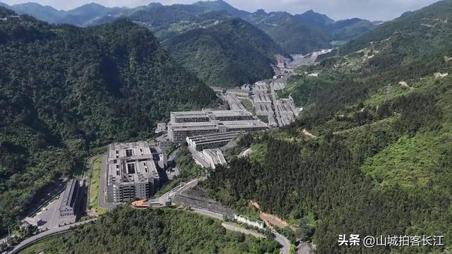 四川盆地南缘的“散装民族”县，黔韵十足，它有何特点？