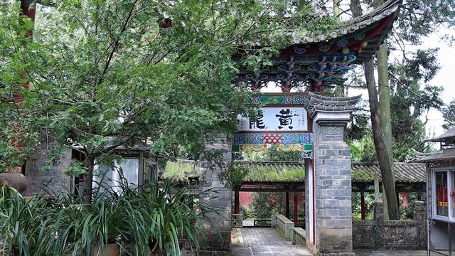 云南宋代千年古寺，建造时地下挖出大量黄金，得名涌金寺