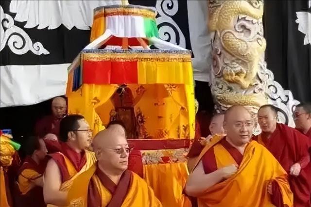 六世班禅进京真相，乾隆用宗教怀柔	，换来边疆60年安稳