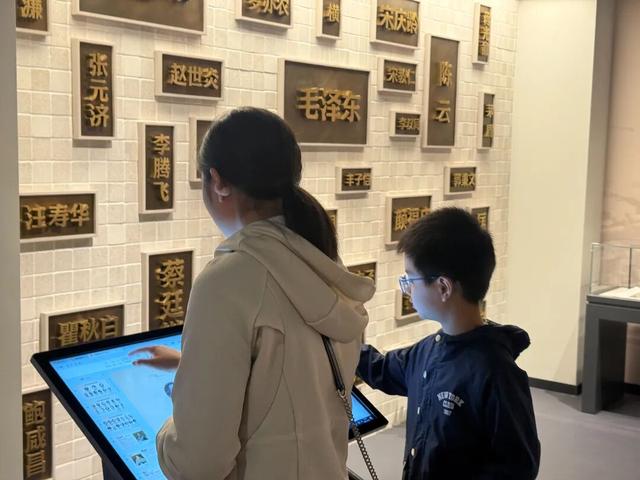 漫步江湾，溯源古镇韵味！虹口“行·文化三地”活动走进千年古镇