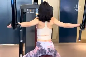 64岁阿姨健身9年体脂率保持17，“只要条件允许，我会一直坚持下去”图片