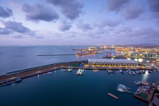 大量韩国游客涌入青岛，打着旅游幌子不去海滩不吃烧烤，为啥来？