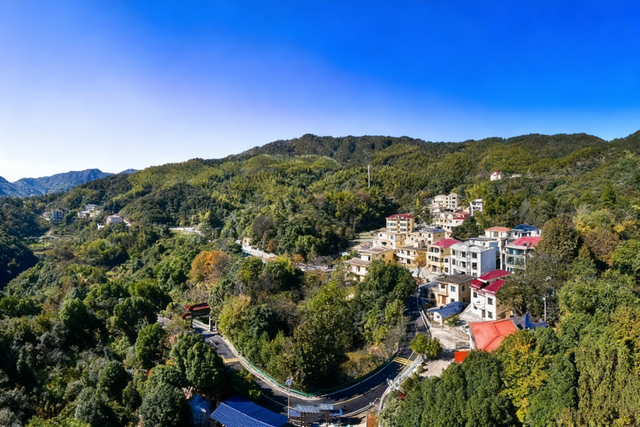 经开秋日限定美景，正在上新！