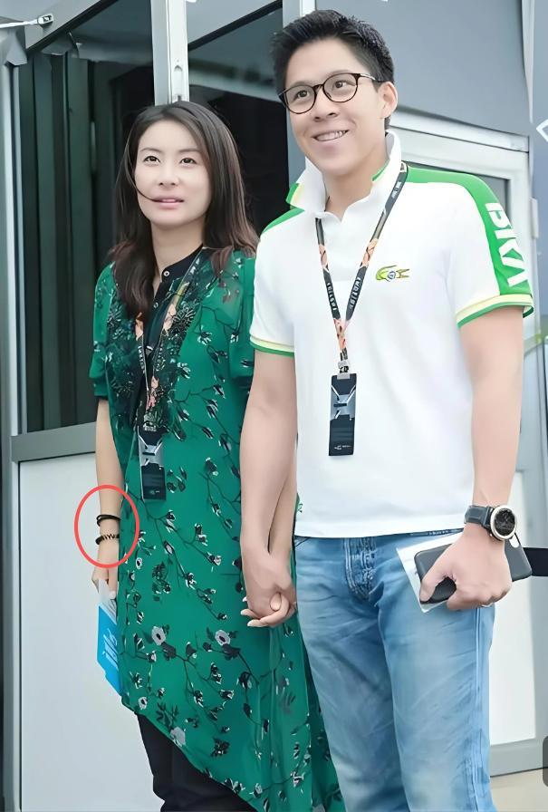 44岁郭晶晶再传喜讯！官媒曝光新身份，张怡宁、王濛皆榜上有名