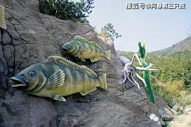 大连海之韵山体壁雕