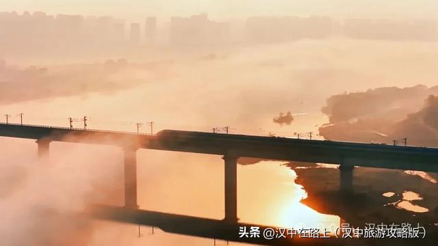 汉中清晨的“流动水墨画”,美成冬日限定仙境!