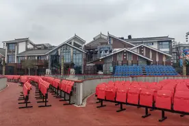 贵阳市2025年首次大型无人机烟花光影超级秀即将来袭！图片