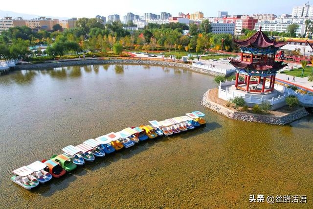 山丹南湖秋意浓 美景如画引客来