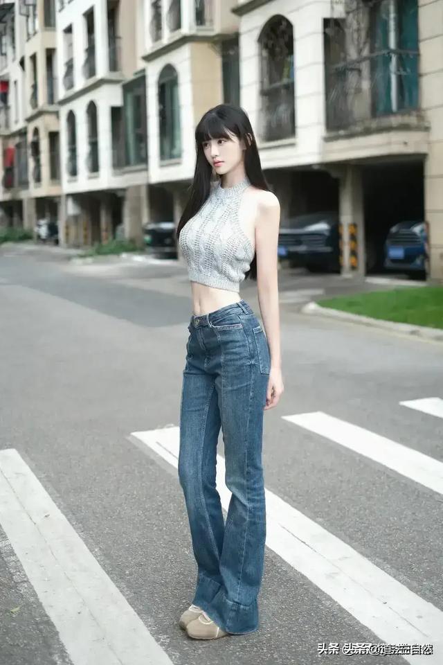 甘肃兰州一校花,楚楚动人,我见犹怜,这气质堪称校园天花板